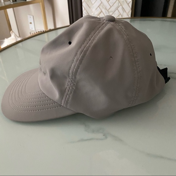 Oakley gray adjutable cap hat - Picture 6 of 9